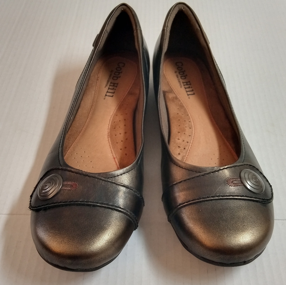 Cobb Hill by New Balance Women's Metallic Bronze Flats